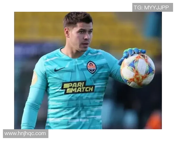 乌克兰足球传奇球星回顾：从谢甫琴科到尤维奇的时代变迁与成就