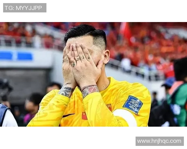 足球巨星宣布退役难掩泪水哽咽瞬间感动全场球迷